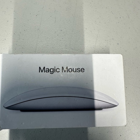 Apple Magic Mouse 2 for Mac or MacBook - Picture 3 of 4